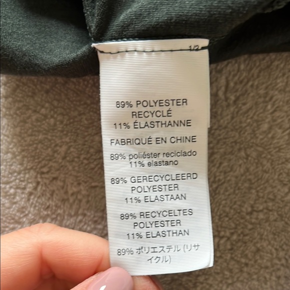 Vuori Halo Essential Green Hoodie - Picture 11 of 12